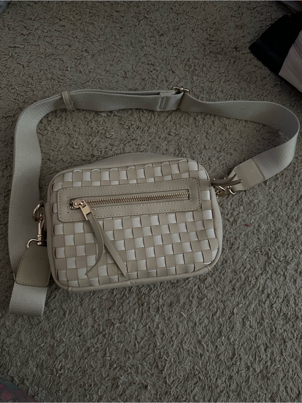 Woven Crossbody Belt Bag - Cream